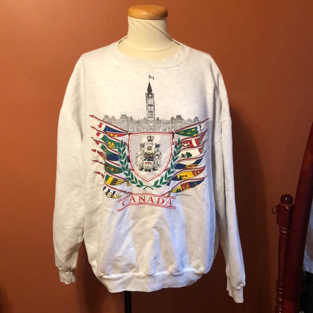 VTG Canada crewneck sweatshirt